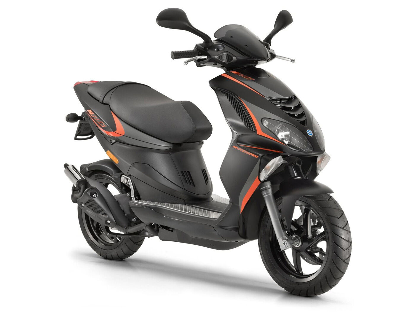 Мотороллер / Мопед Piaggio NRG 2008 г запчясти