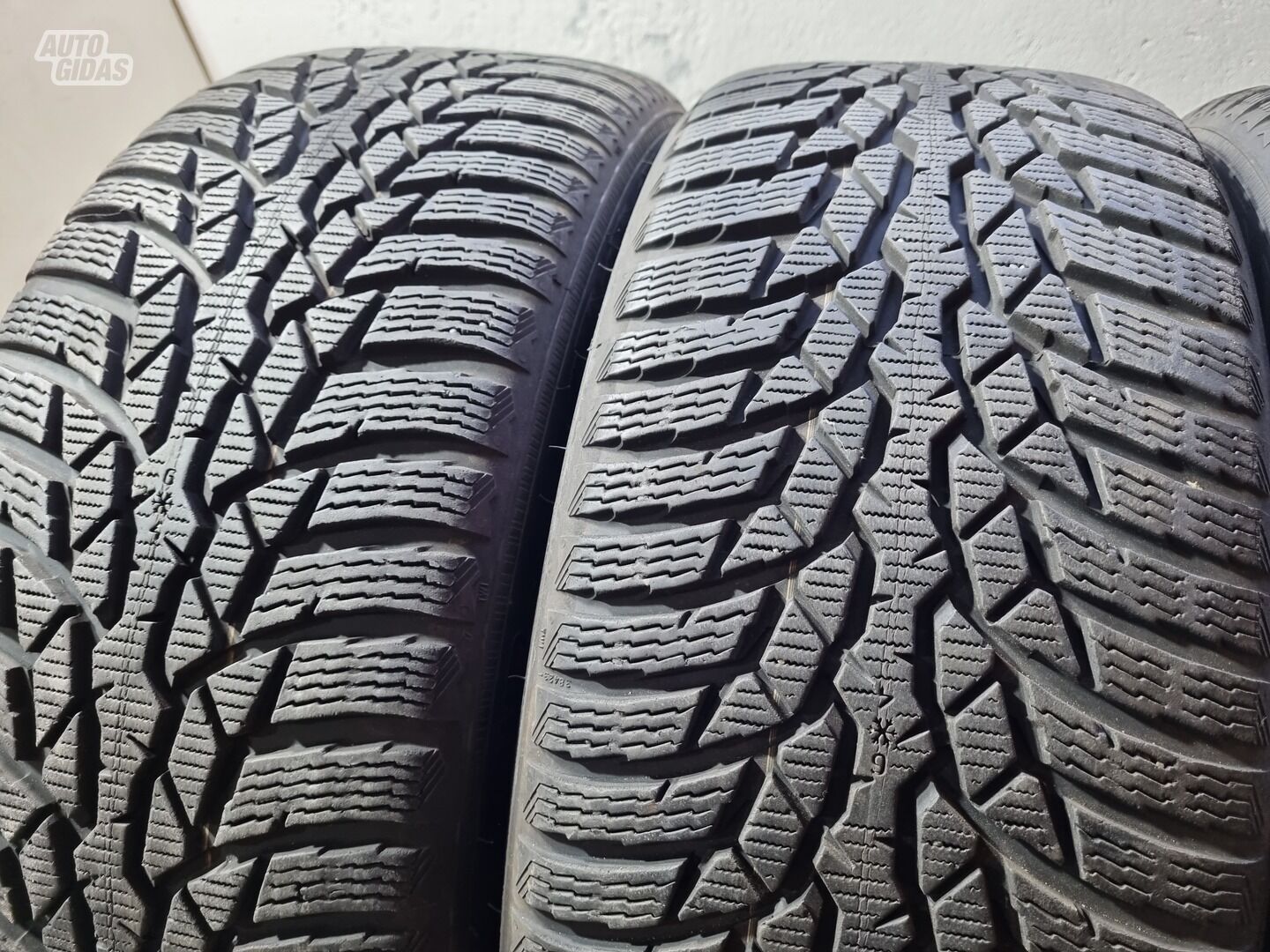 Nokian 8mm, 2018m R18 universal tyres passanger car