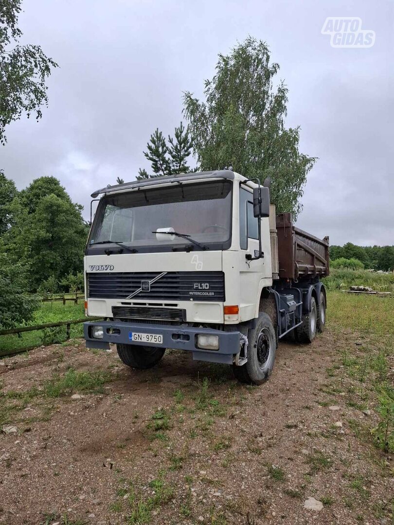 Volvo FL10 2000 y Dump truck