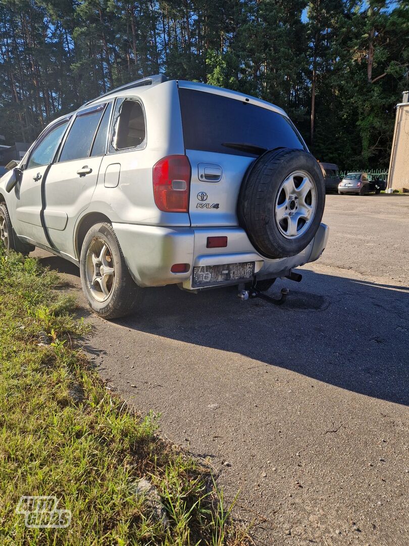 Toyota Rav4 2005 m dalys