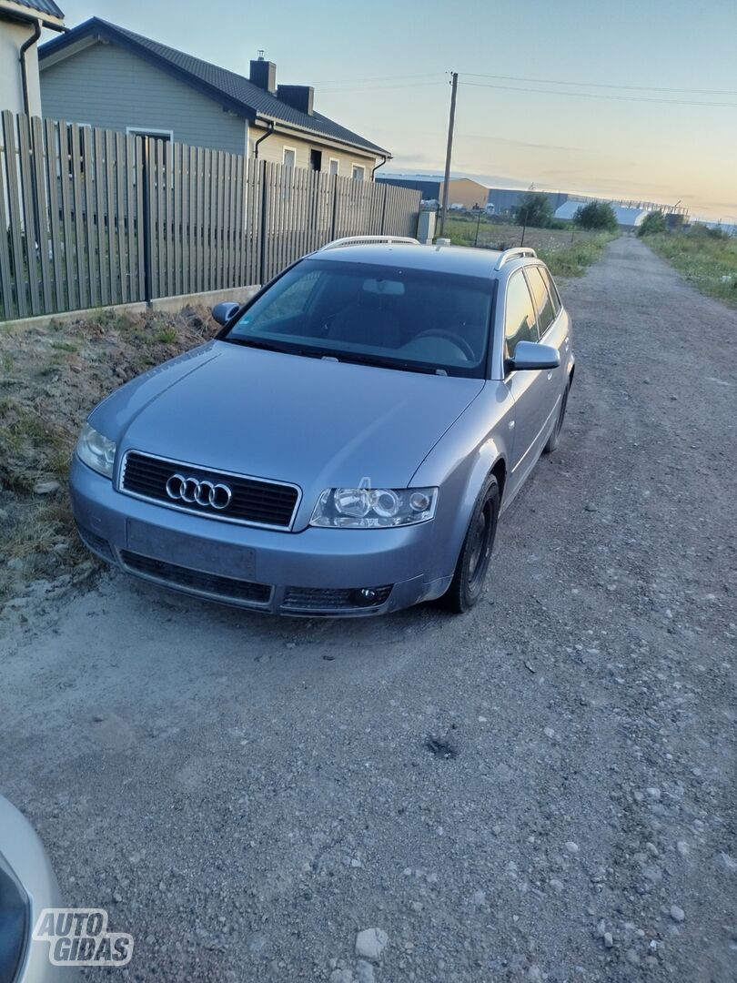 Audi A4 2003 m dalys