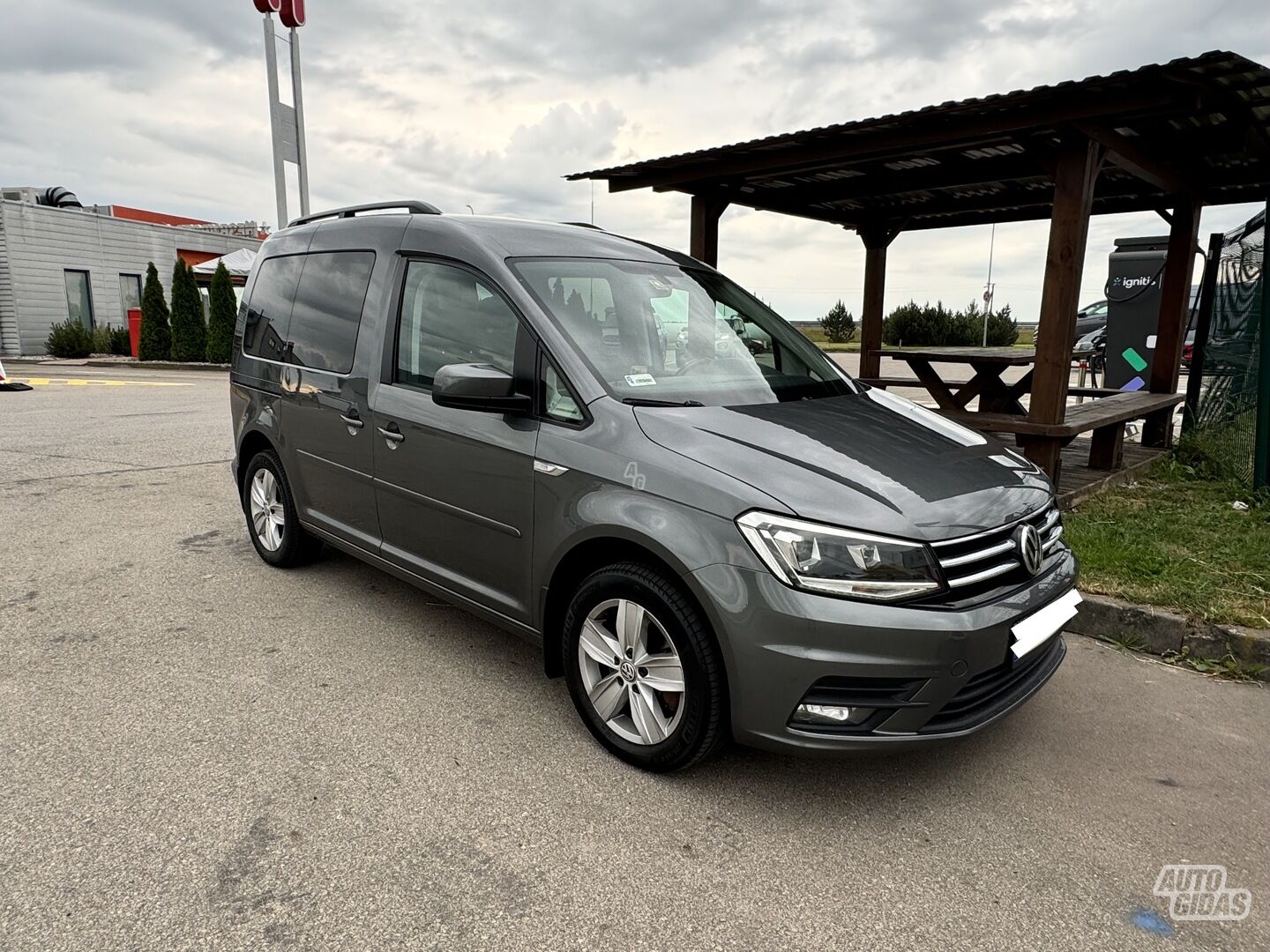 Volkswagen Caddy 2017 y Wagon