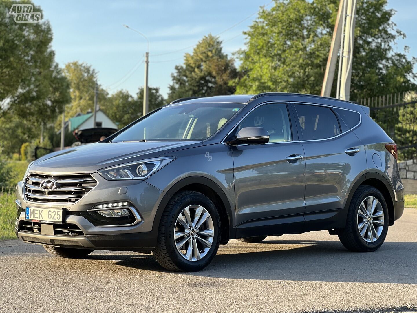 Hyundai Santa Fe 2016 г Внедорожник / Кроссовер