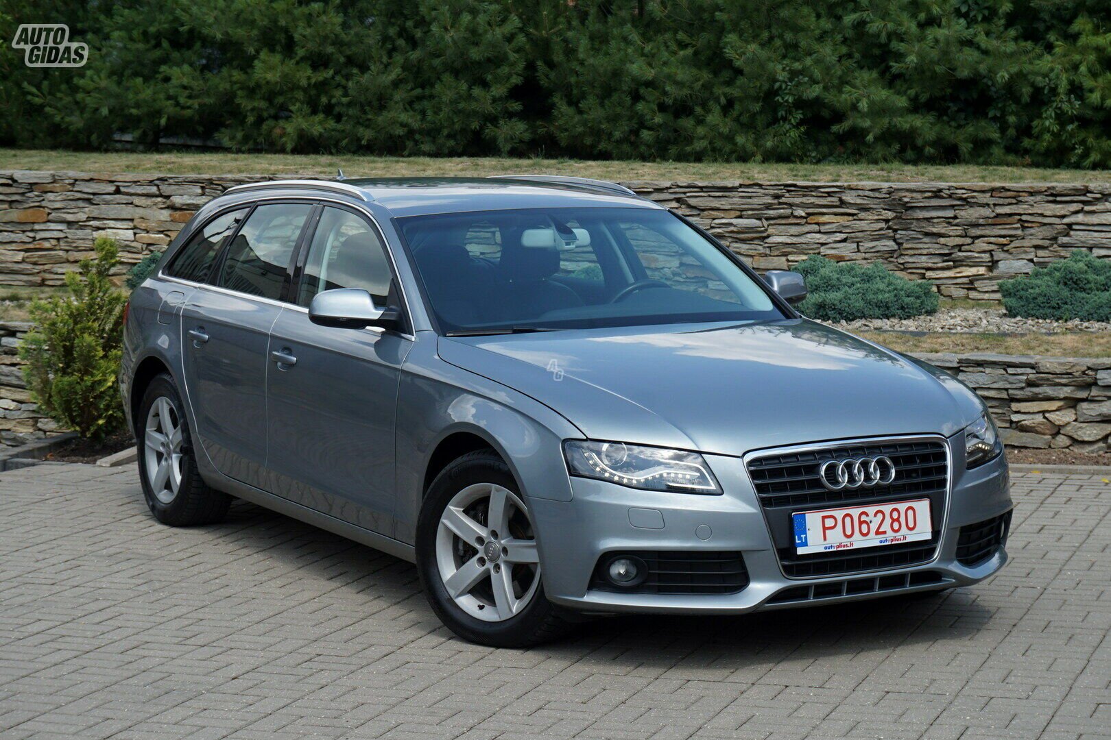 Audi A4 B8 TFSI 2011 y