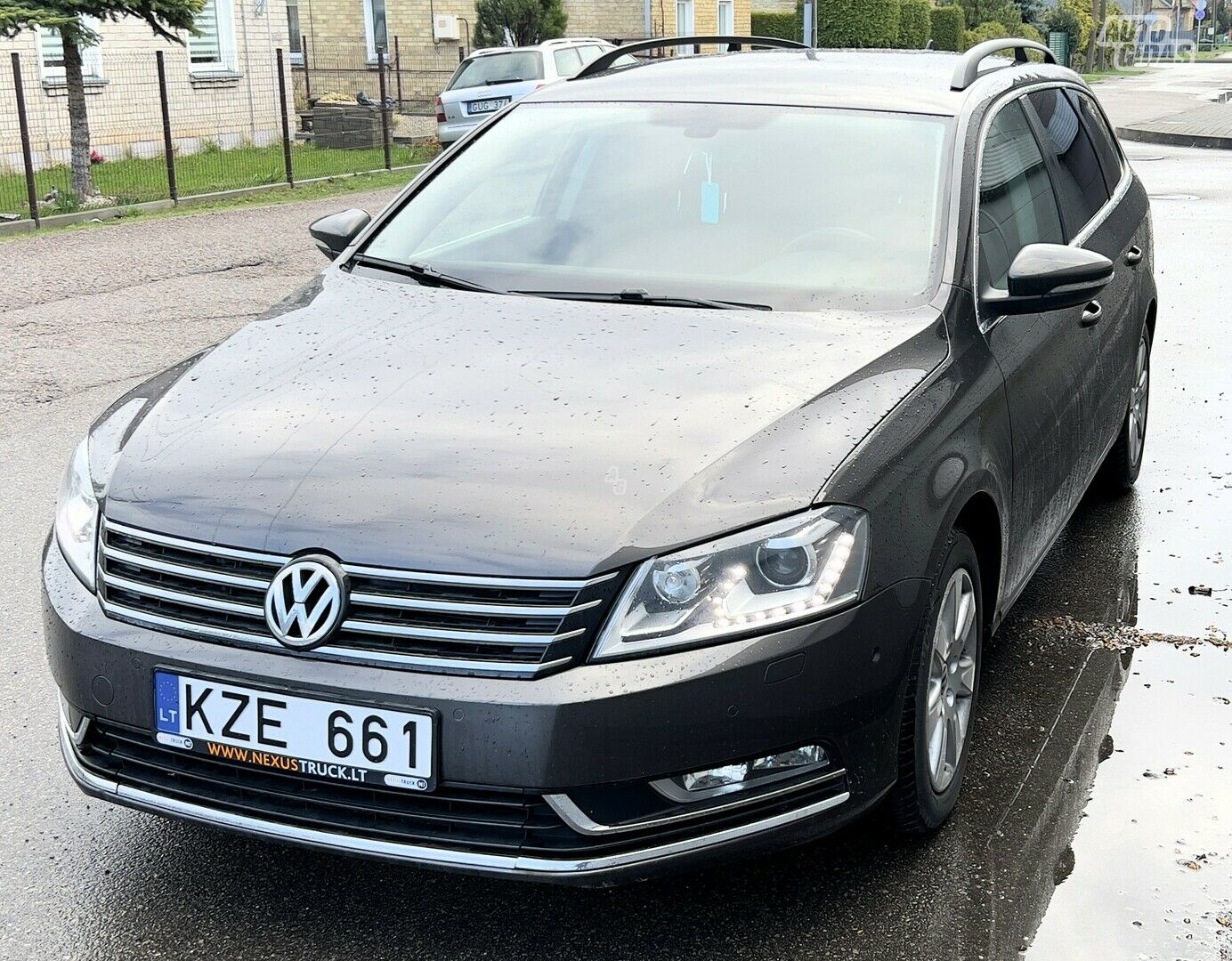 Volkswagen Passat B7 2012 y