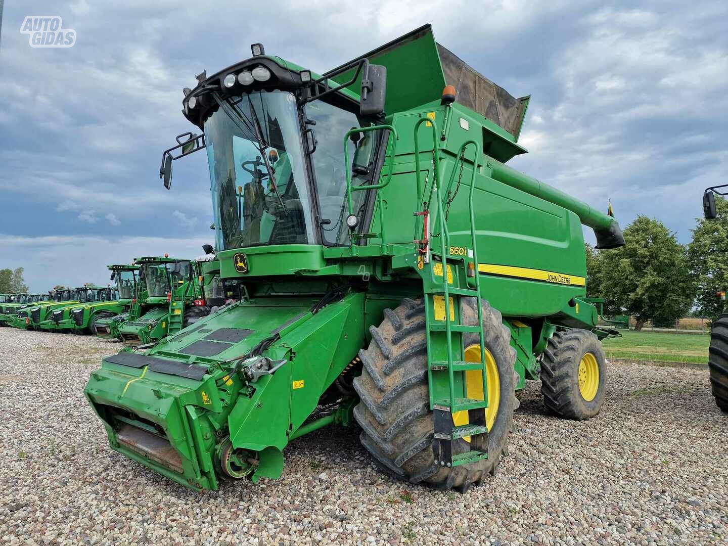 John Deere 2009 г