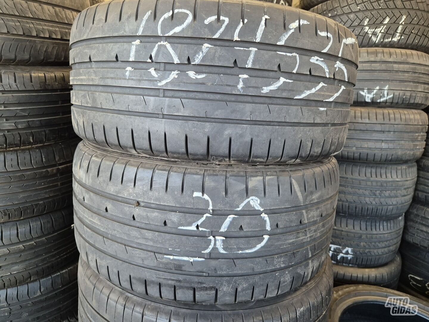 R18 summer tyres passanger car