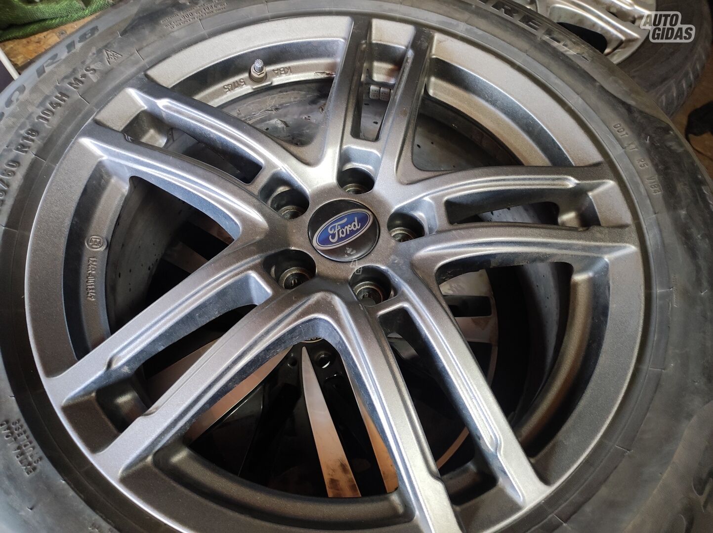 Ford light alloy R17 rims