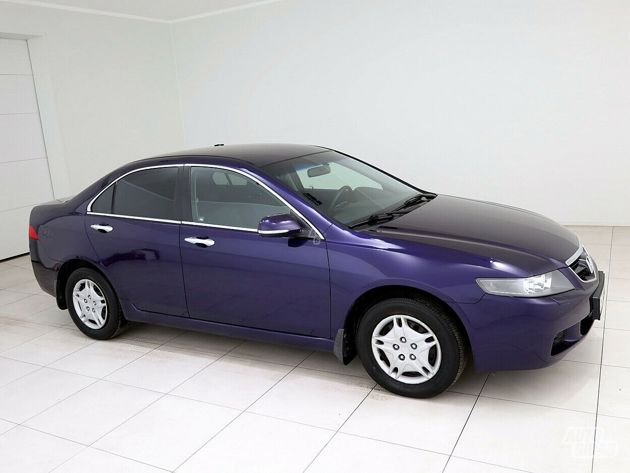 Honda Accord 2005 г Седан