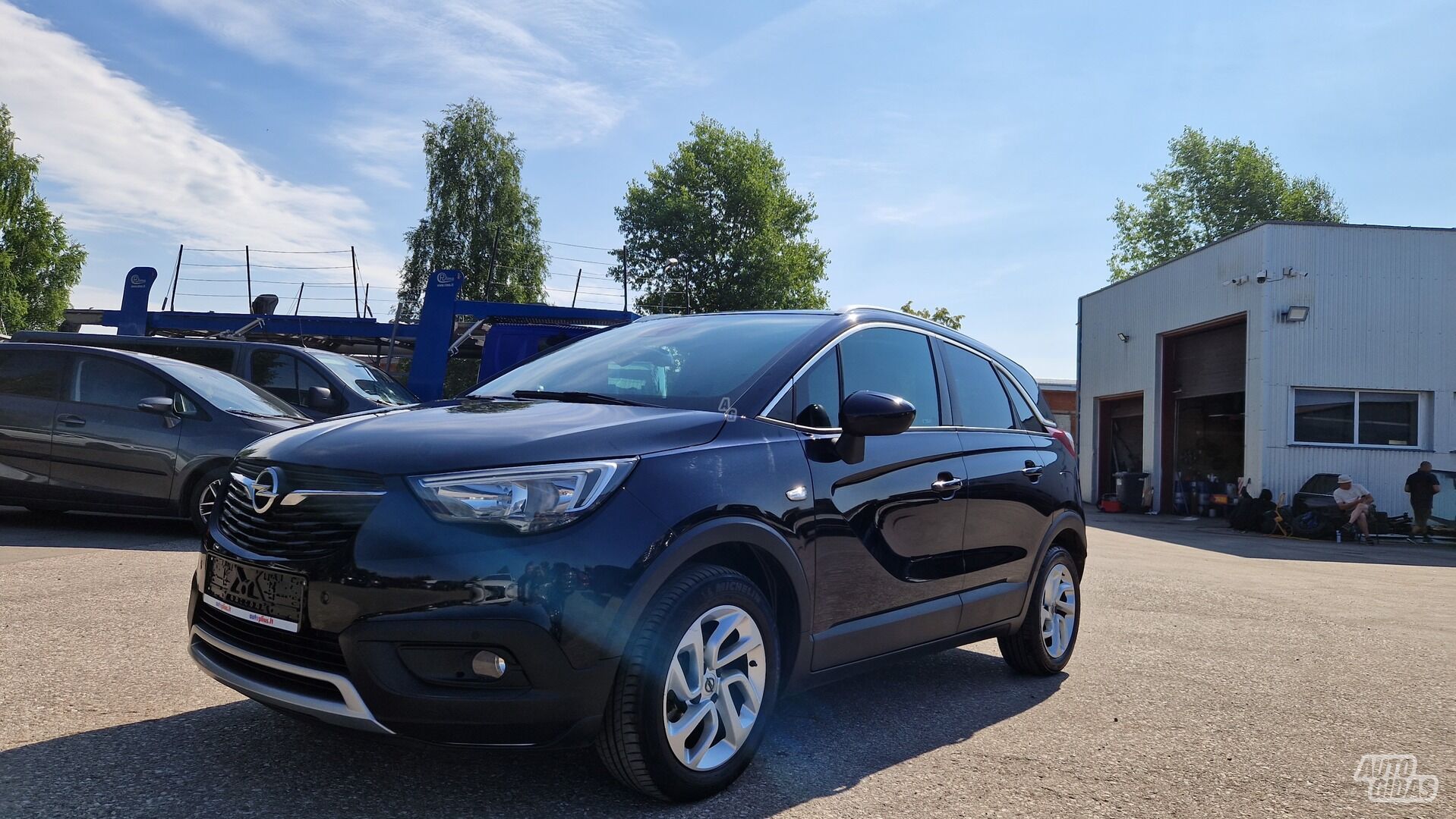 Opel CROSSLAND 2017 y Off-road / Crossover