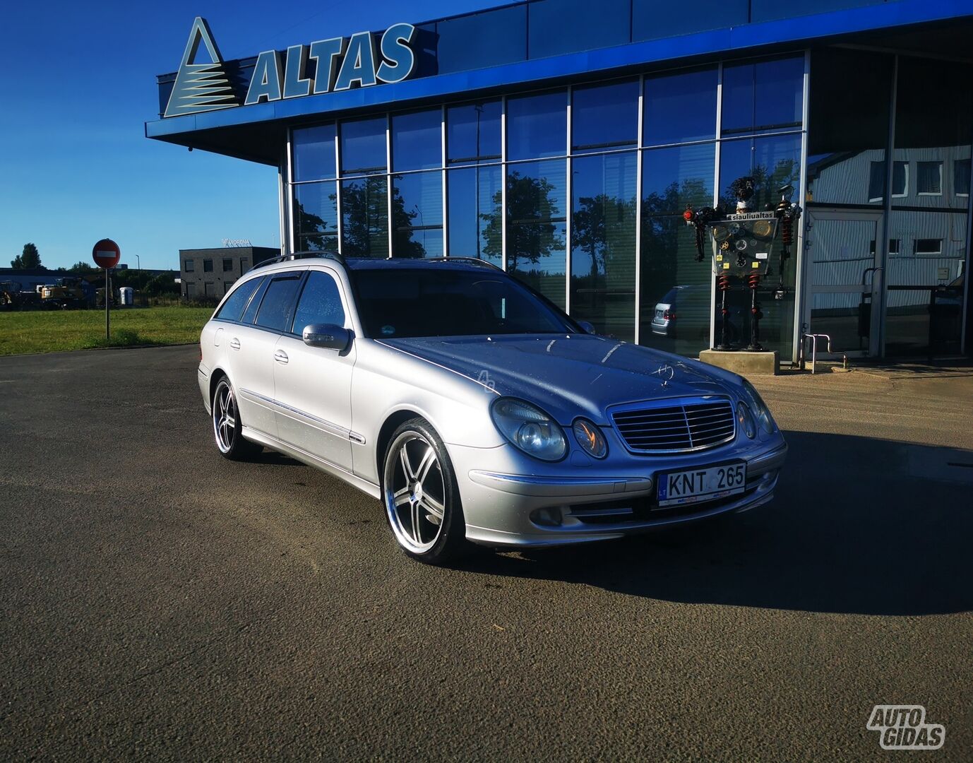 Mercedes-Benz E 320 W211 CDI T Avantgarde 2004 m