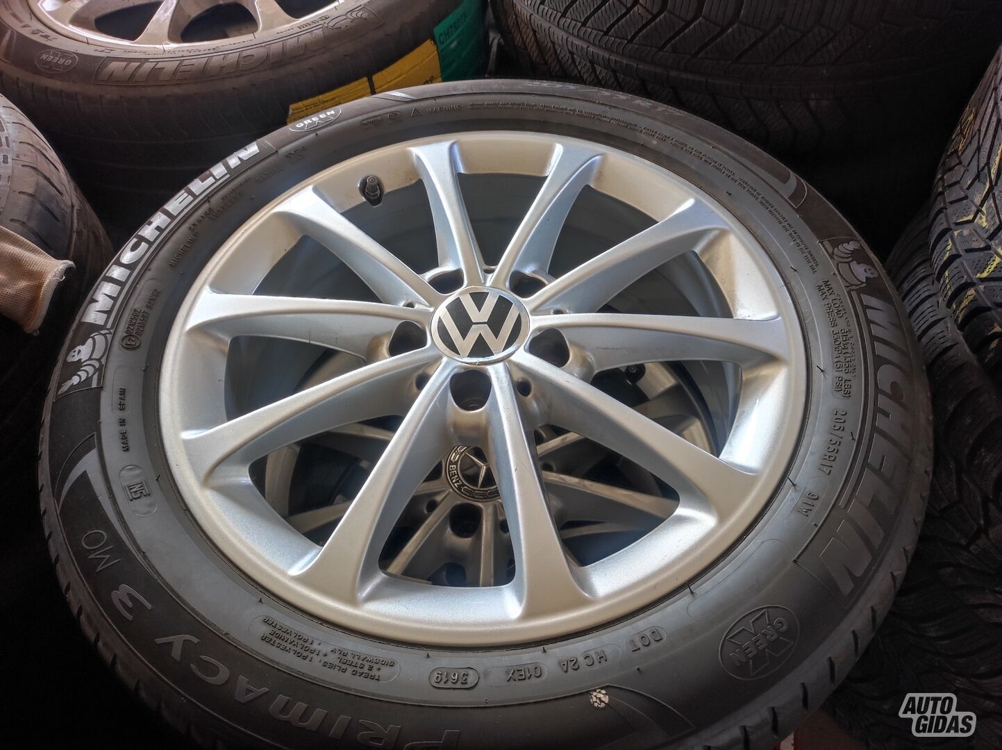 Volkswagen Passat /golf  light alloy R17 rims