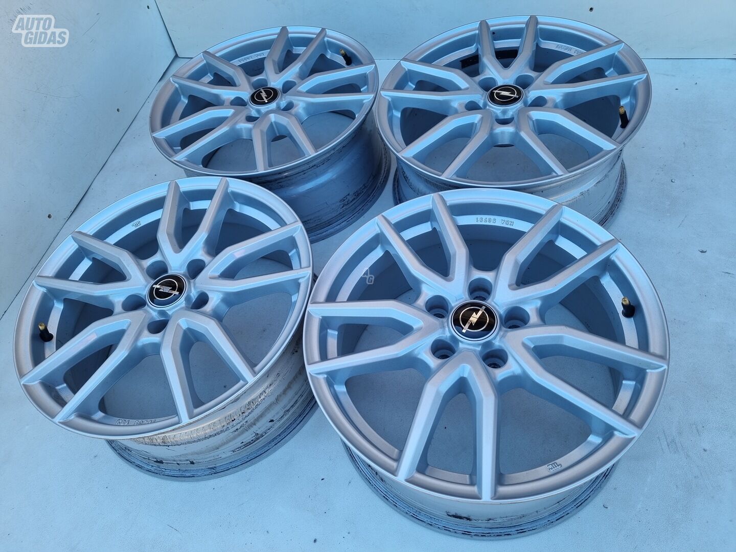 Opel Zafira OPC, Astra J Zafira light alloy R17 rims