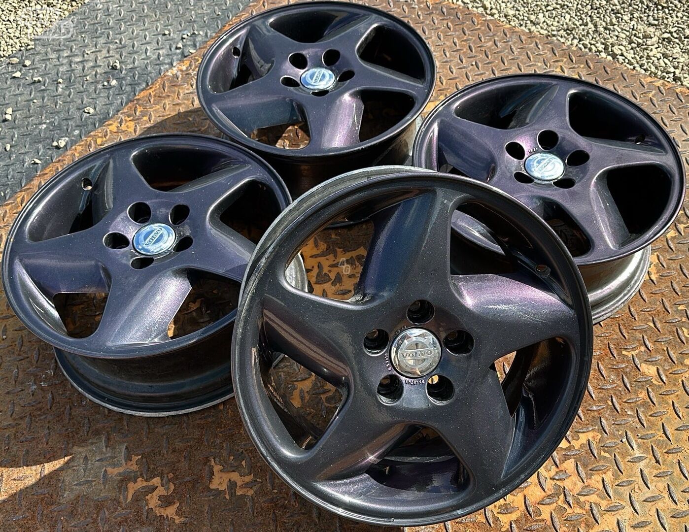 Light alloy R16 rims