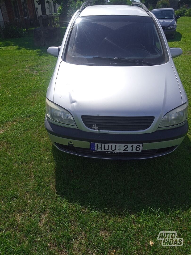 Opel Zafira 2000 m Visureigis / Krosoveris