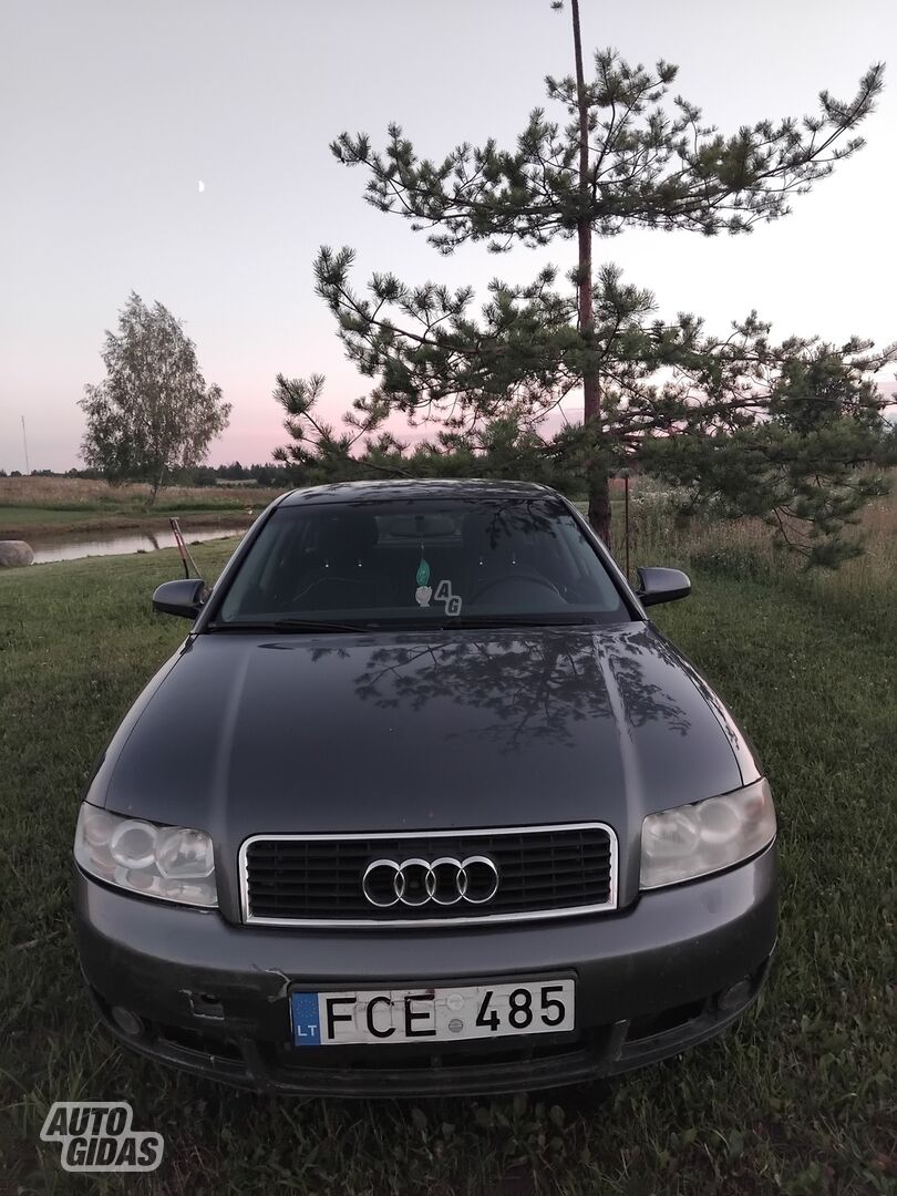 Audi A4 2002 г Хэтчбек