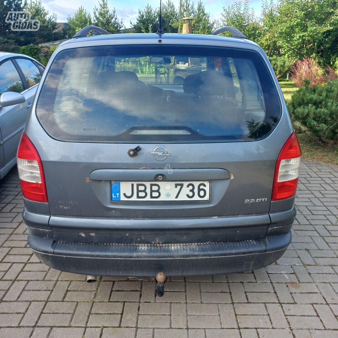 Opel Zafira 2004 y parts