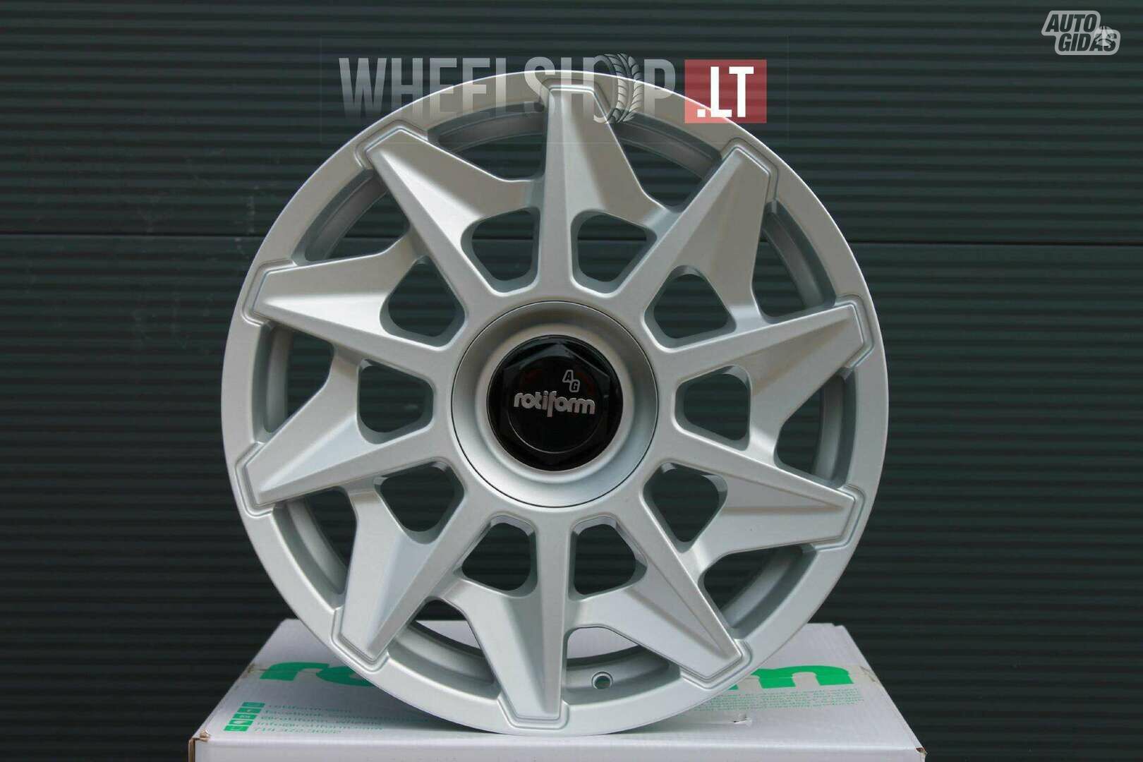 R124 CVT Silver rims