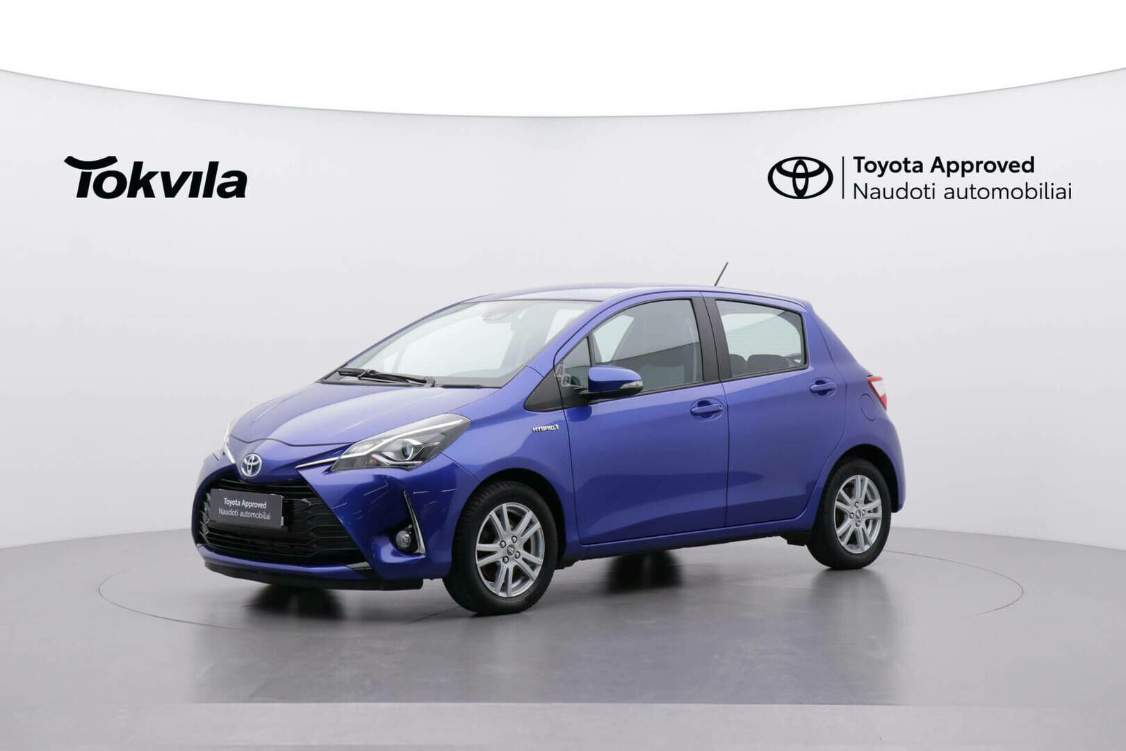 Toyota Yaris 2017 г Хэтчбек