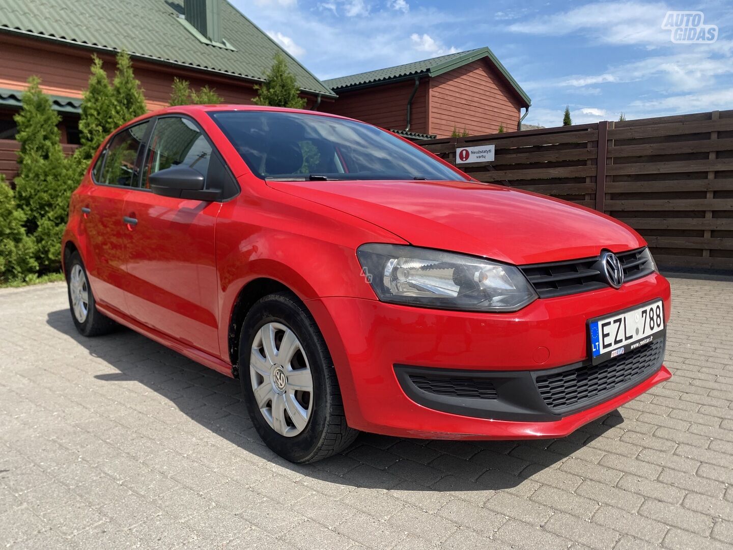 Volkswagen Polo V Trendline 2011 y