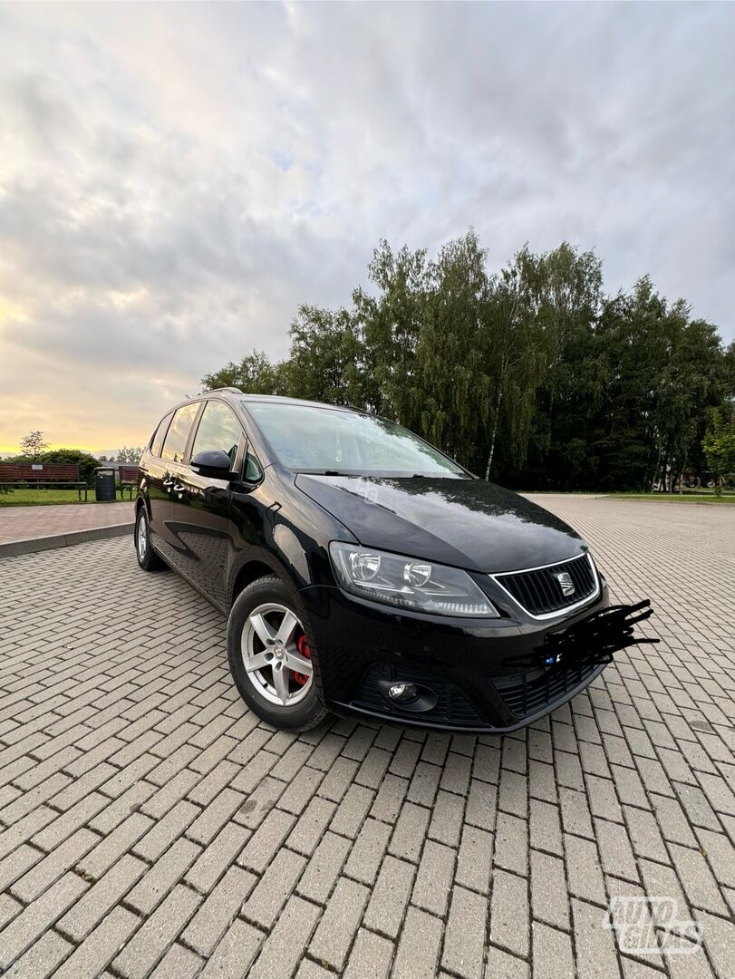 Seat Alhambra 2011 г Минивэн