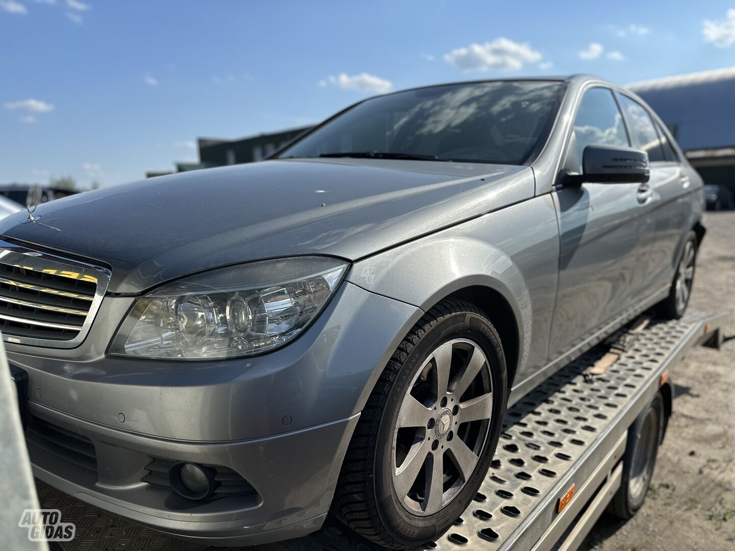 Mercedes-Benz C 200 2009 y parts