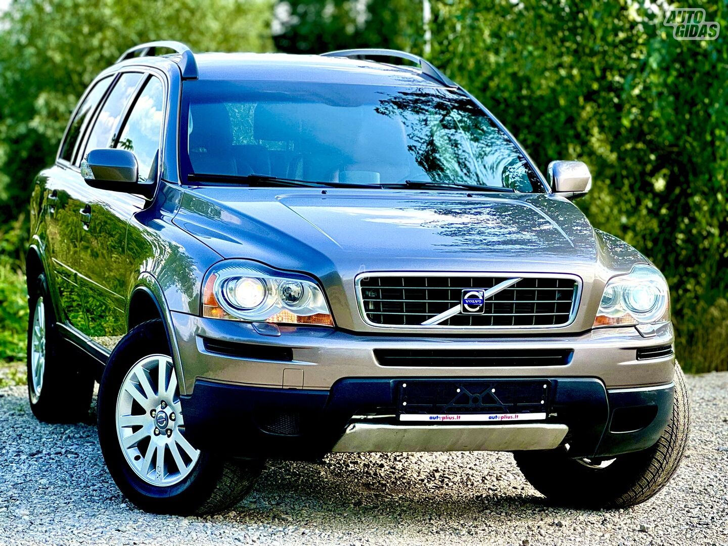 Volvo XC90 2008 г Внедорожник / Кроссовер