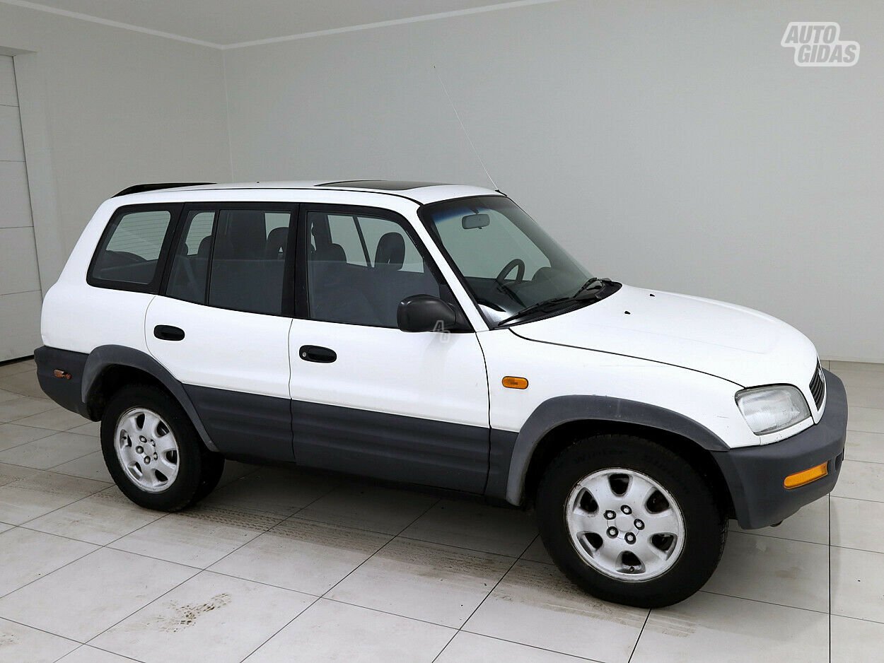 Toyota RAV4 1997 г Внедорожник