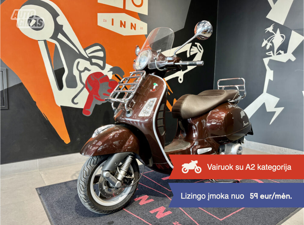 Piaggio Vespa 2012 y Scooter / moped