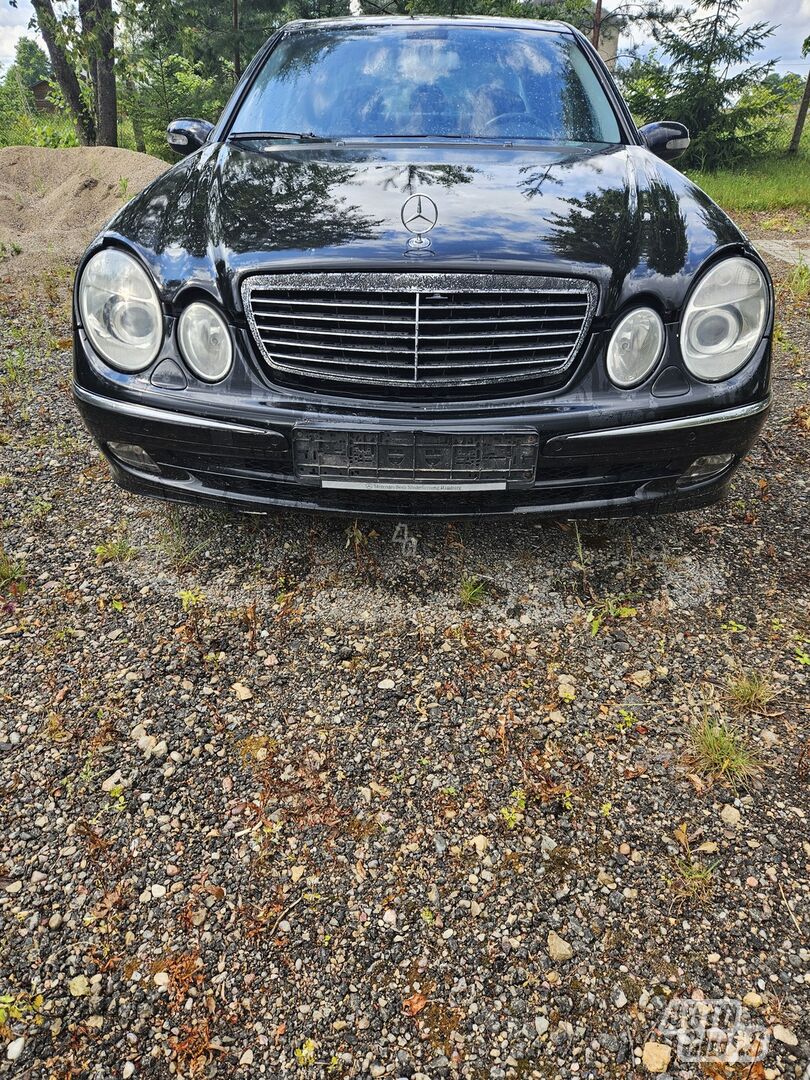 Mercedes-Benz E 270 2003 y parts