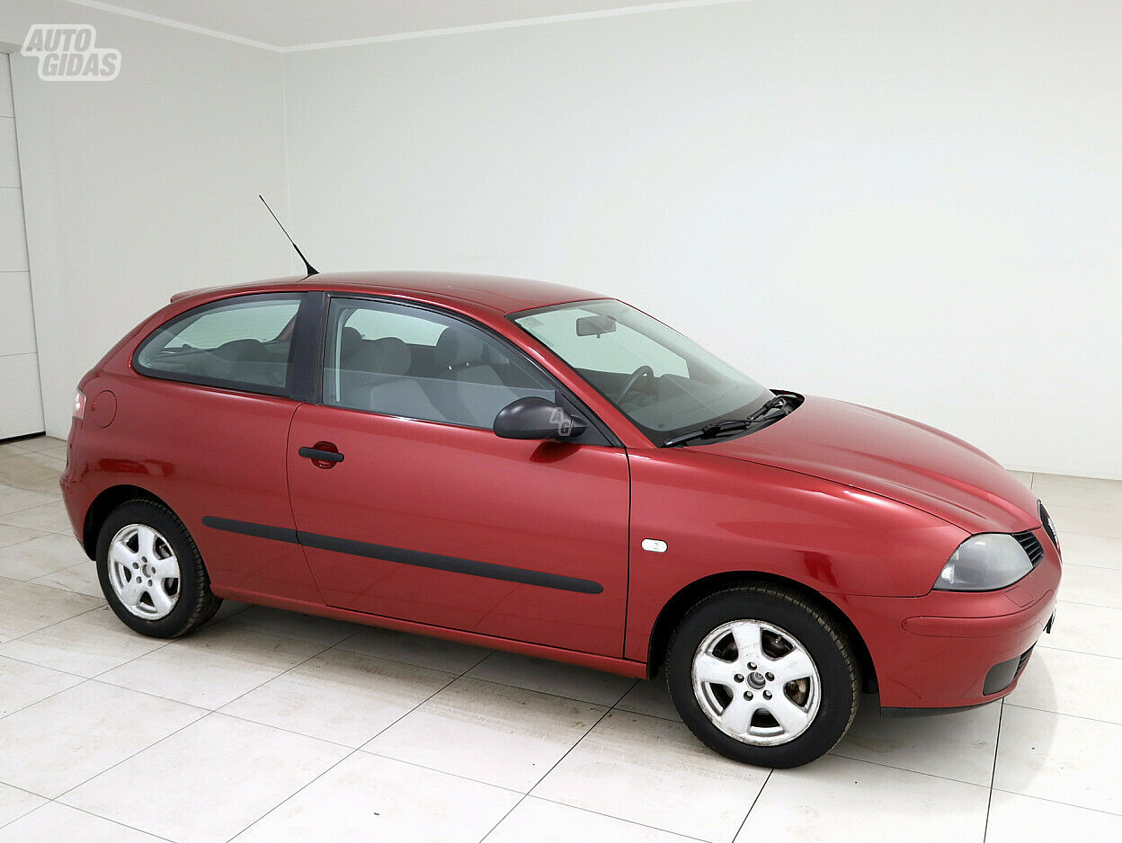 Seat Ibiza 2004 г Хэтчбек