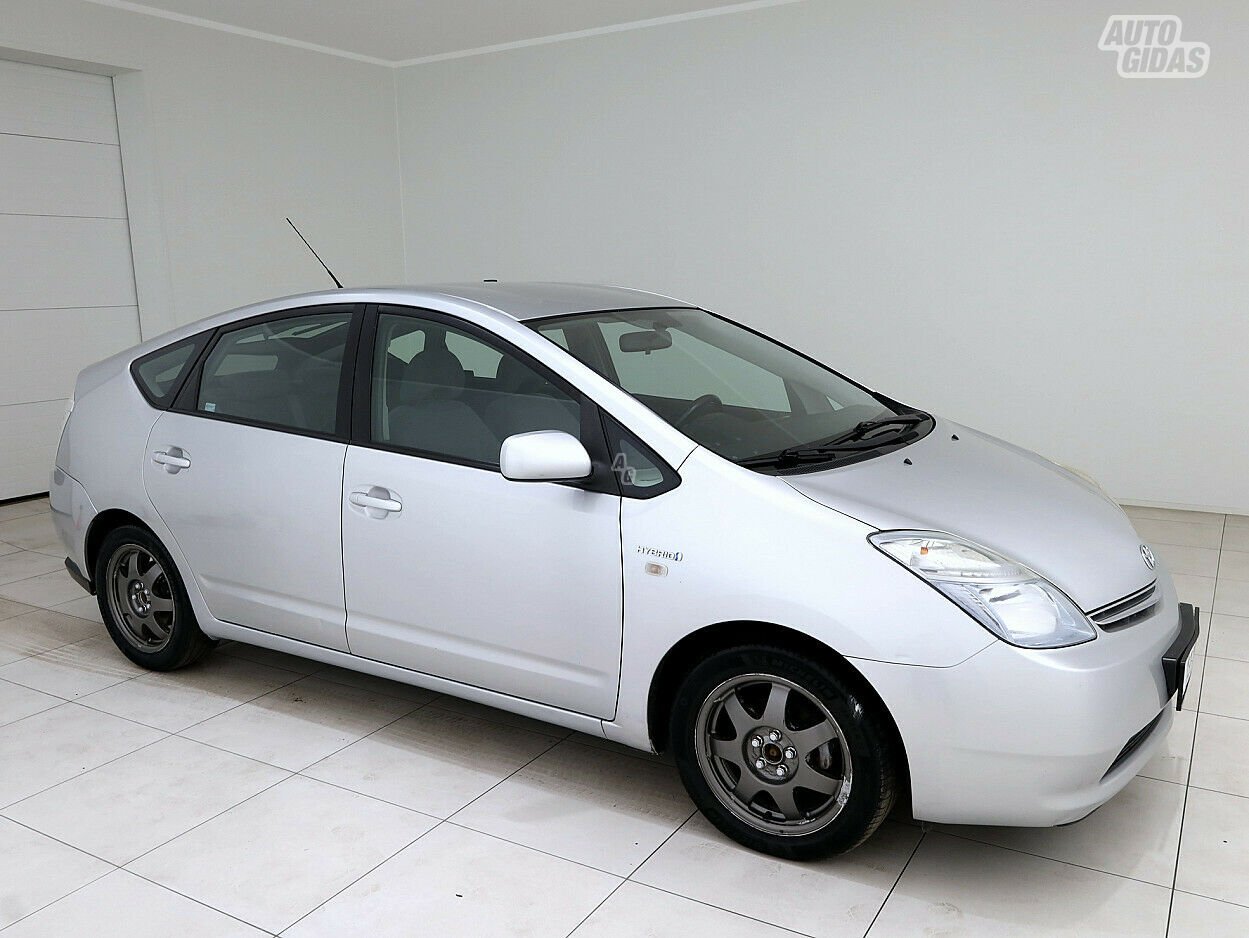 Toyota Prius 2007 г Хэтчбек