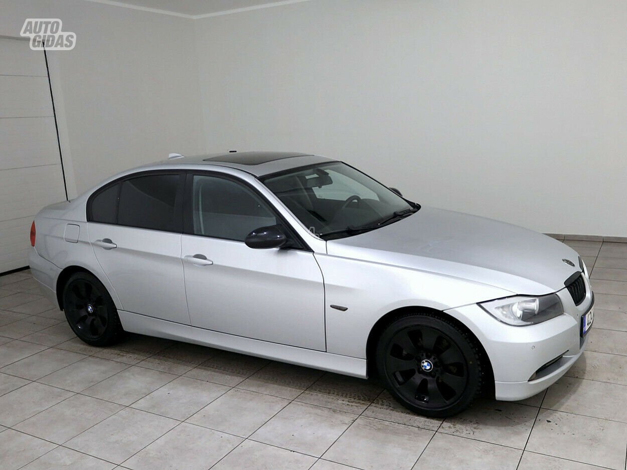 Bmw 320 2005 m Sedanas