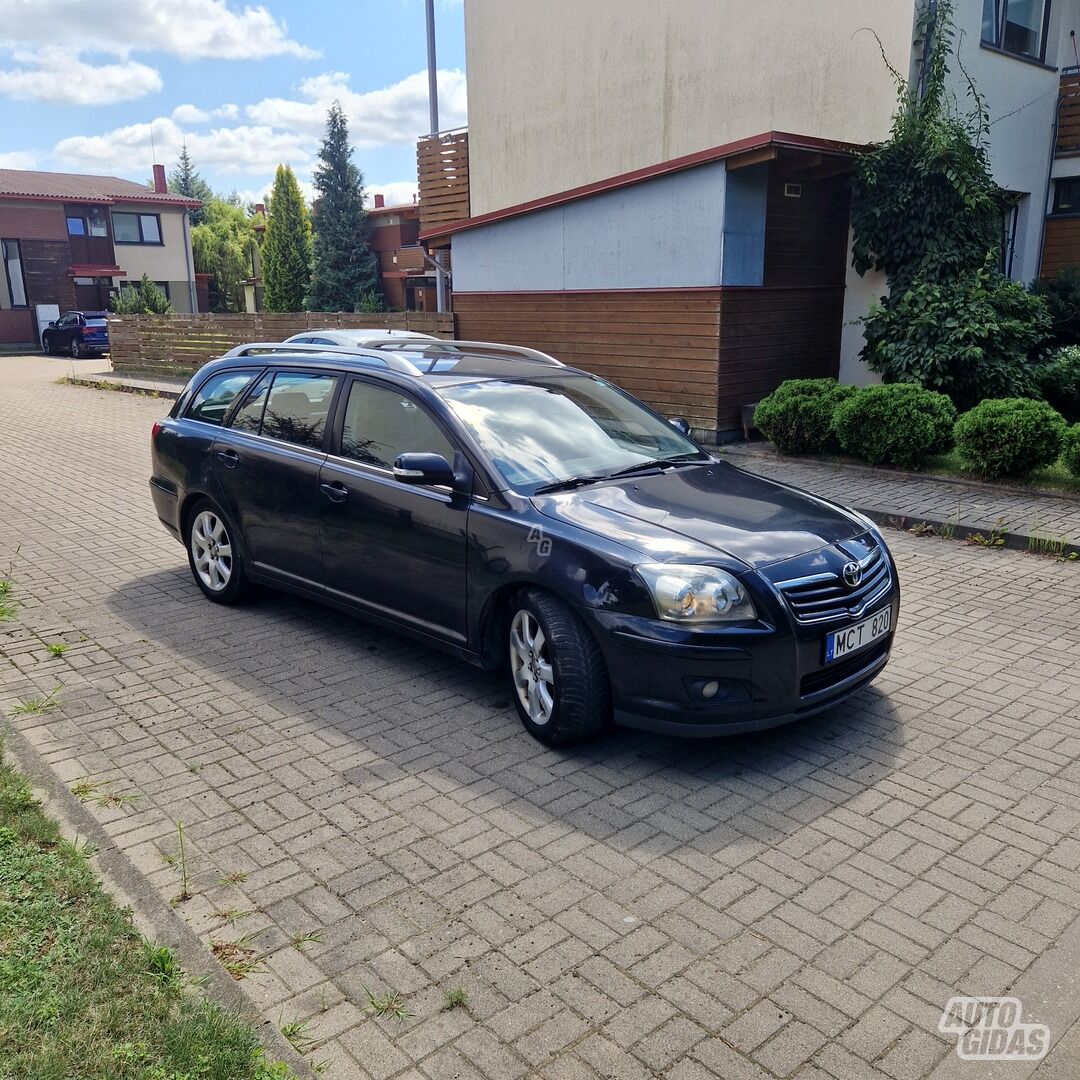 Toyota Avensis D-4D Sol 2008 г