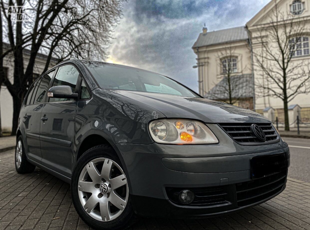 Volkswagen Touran I TDI Highline 2005 y