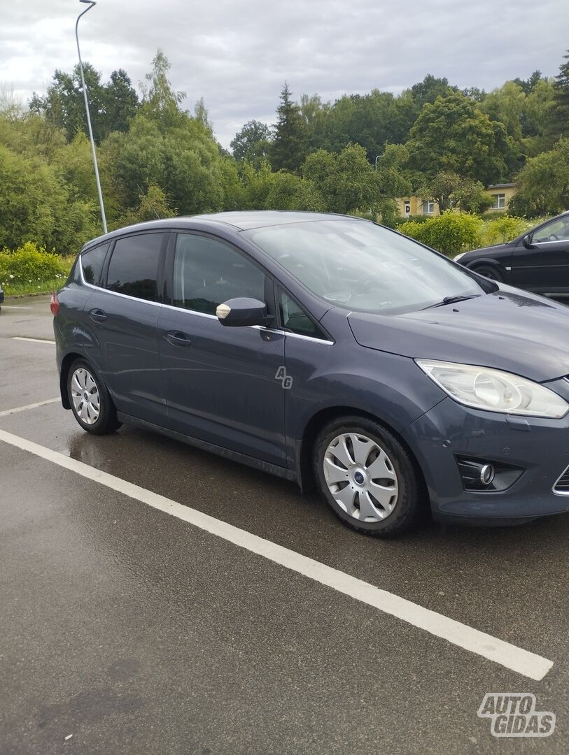 Ford C-MAX 2011 y Sedan