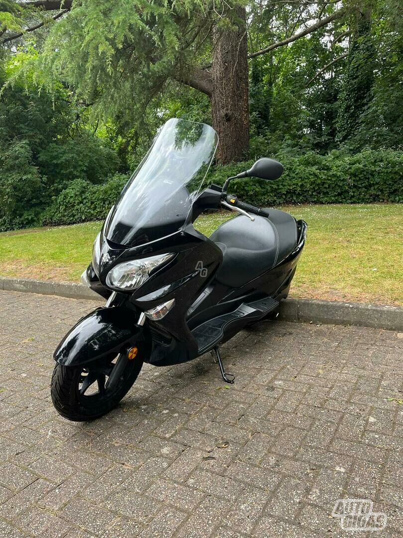 Suzuki Burgman 2020 y Scooter / moped