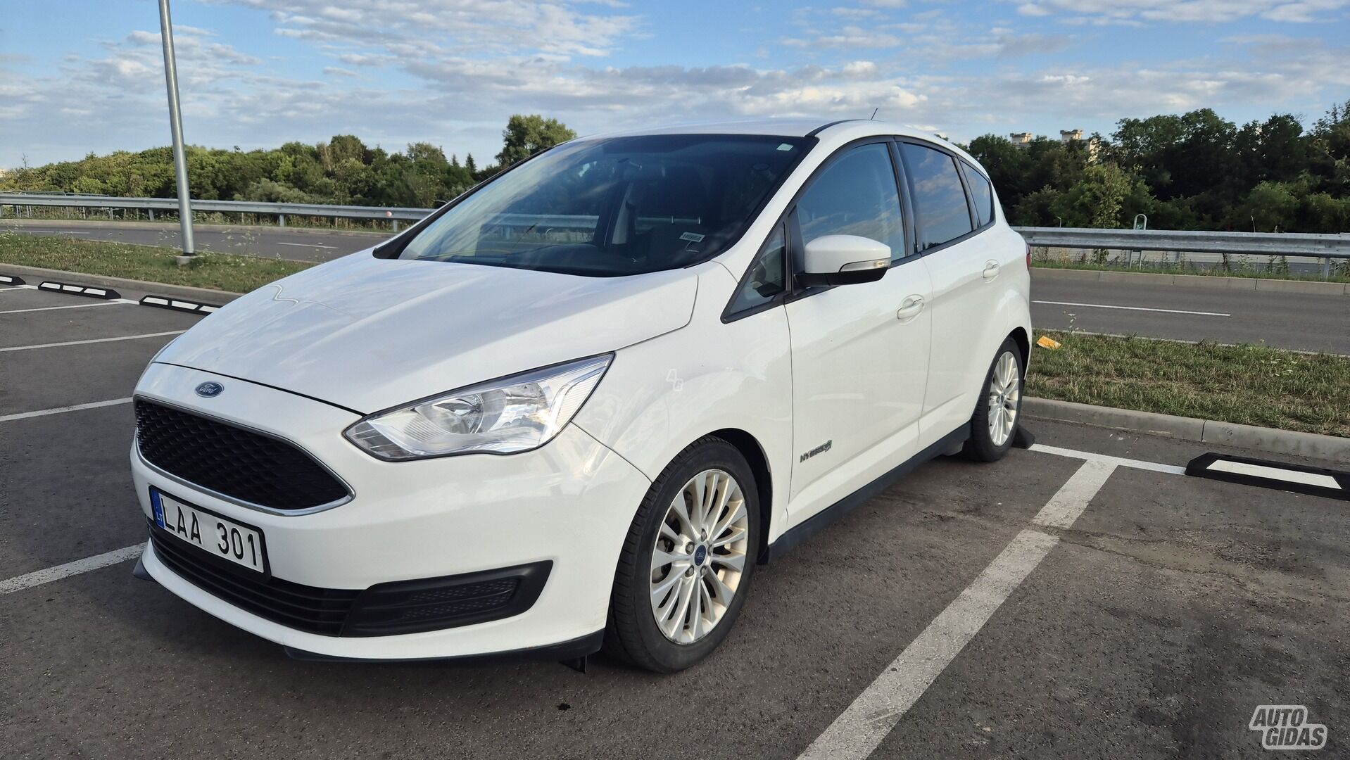 Ford C-MAX SE 2017 г