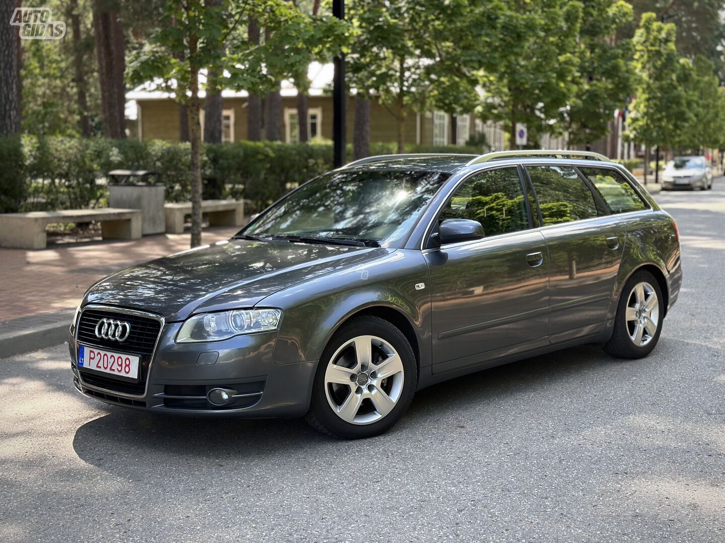 Audi A4 2008 m Universalas