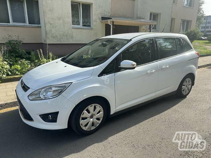 Ford Grand C-MAX 2013 y Van