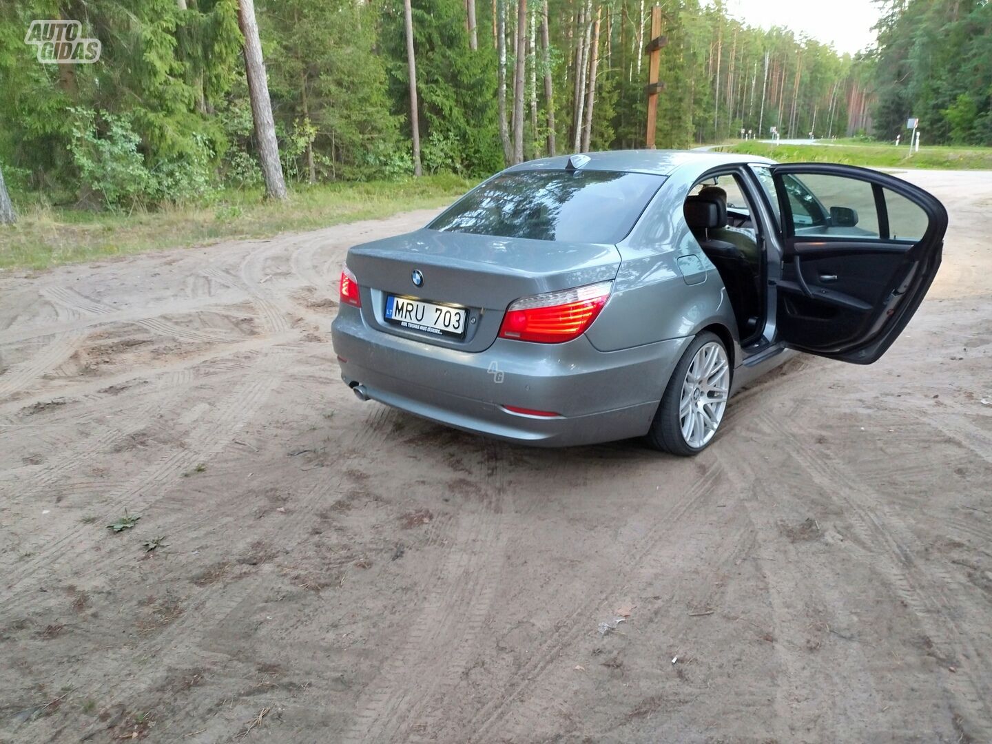 Bmw 520 2009 m Sedanas