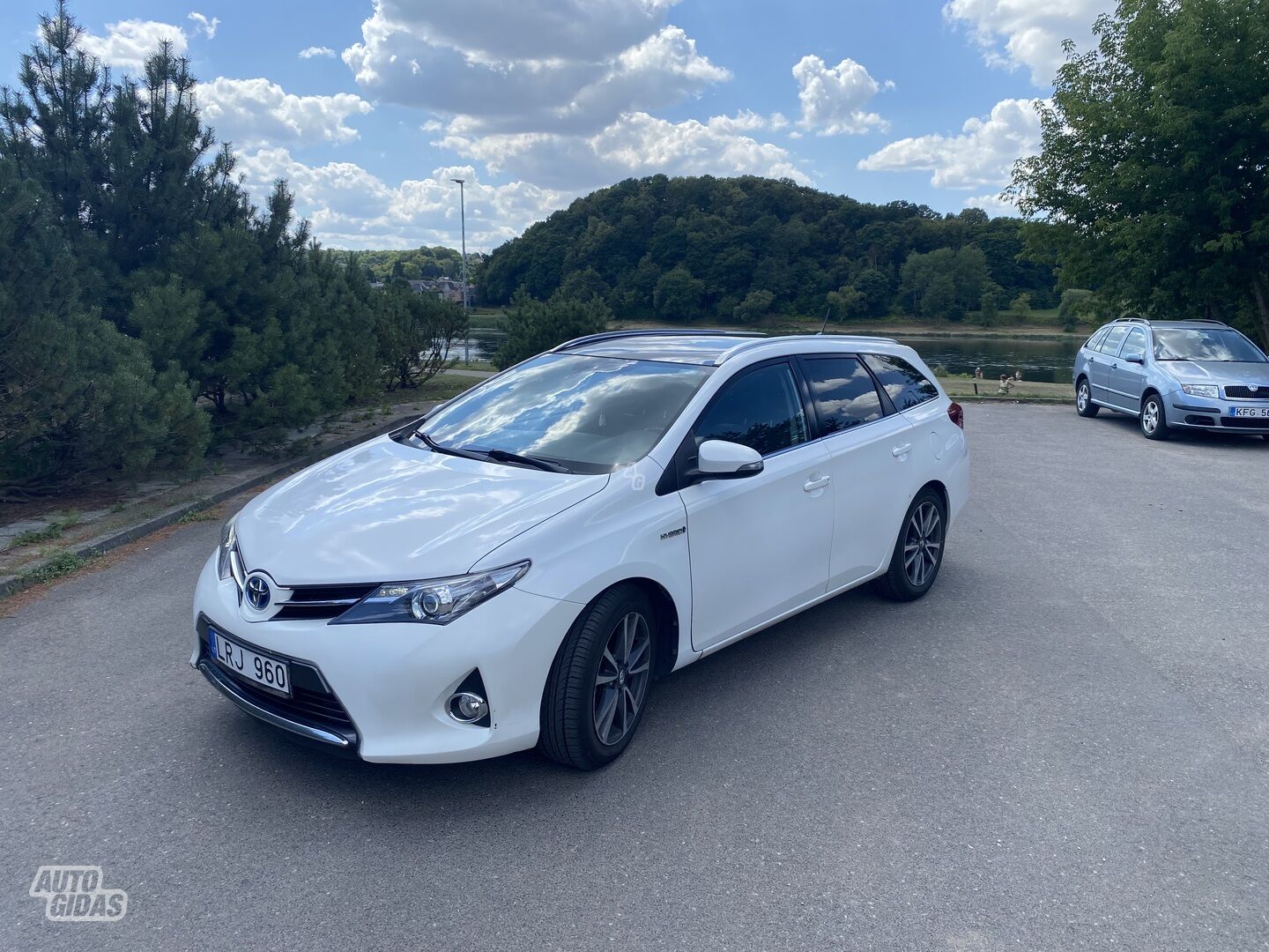 Toyota Auris 2014 г Универсал