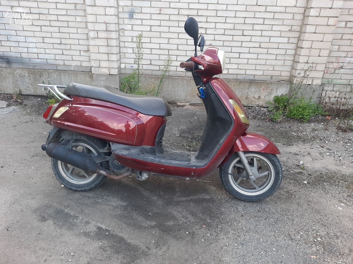 Yamaha 2012 y Scooter / moped