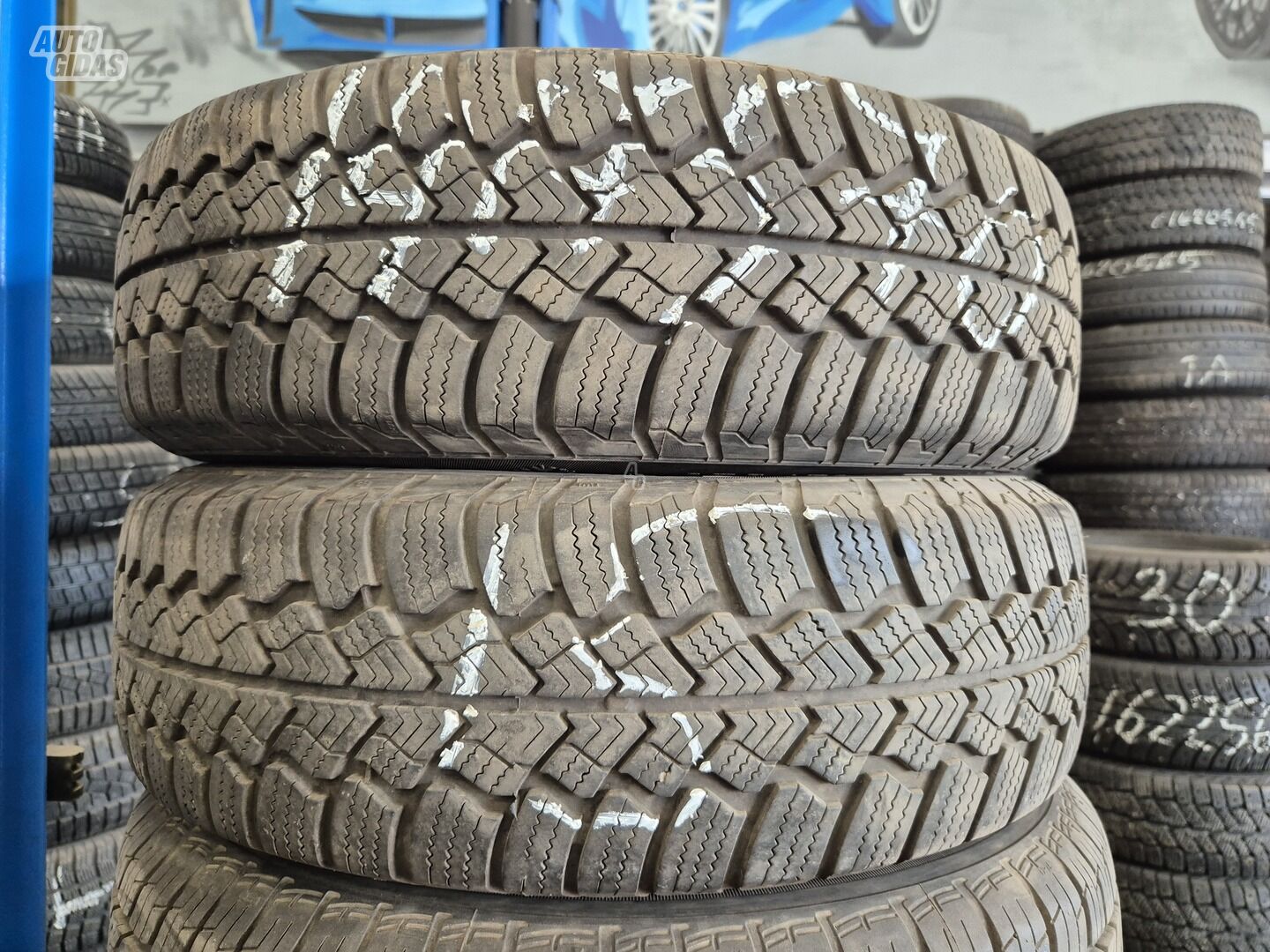 R14 universal tyres passanger car