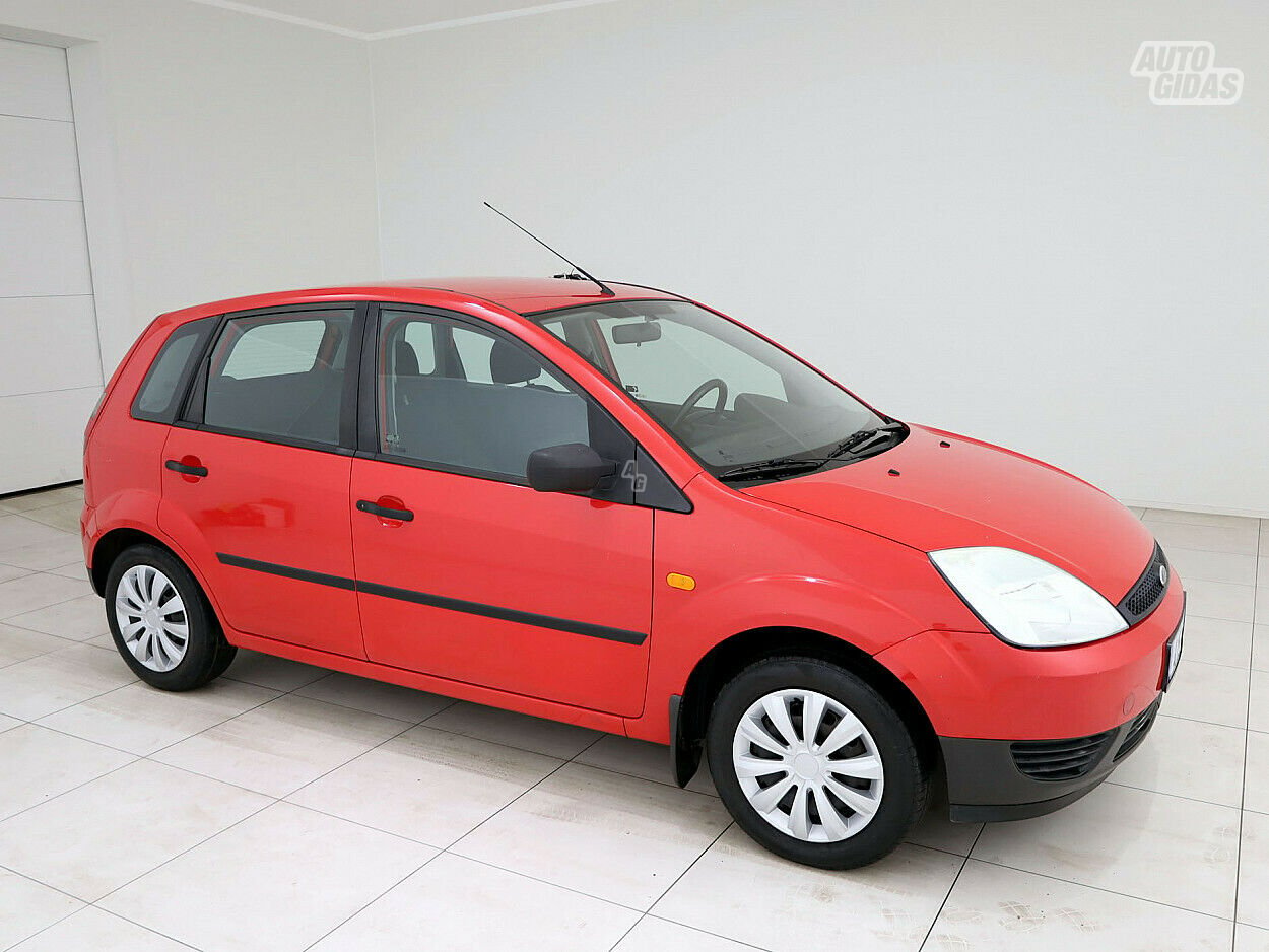 Ford Fiesta 2005 г Хэтчбек