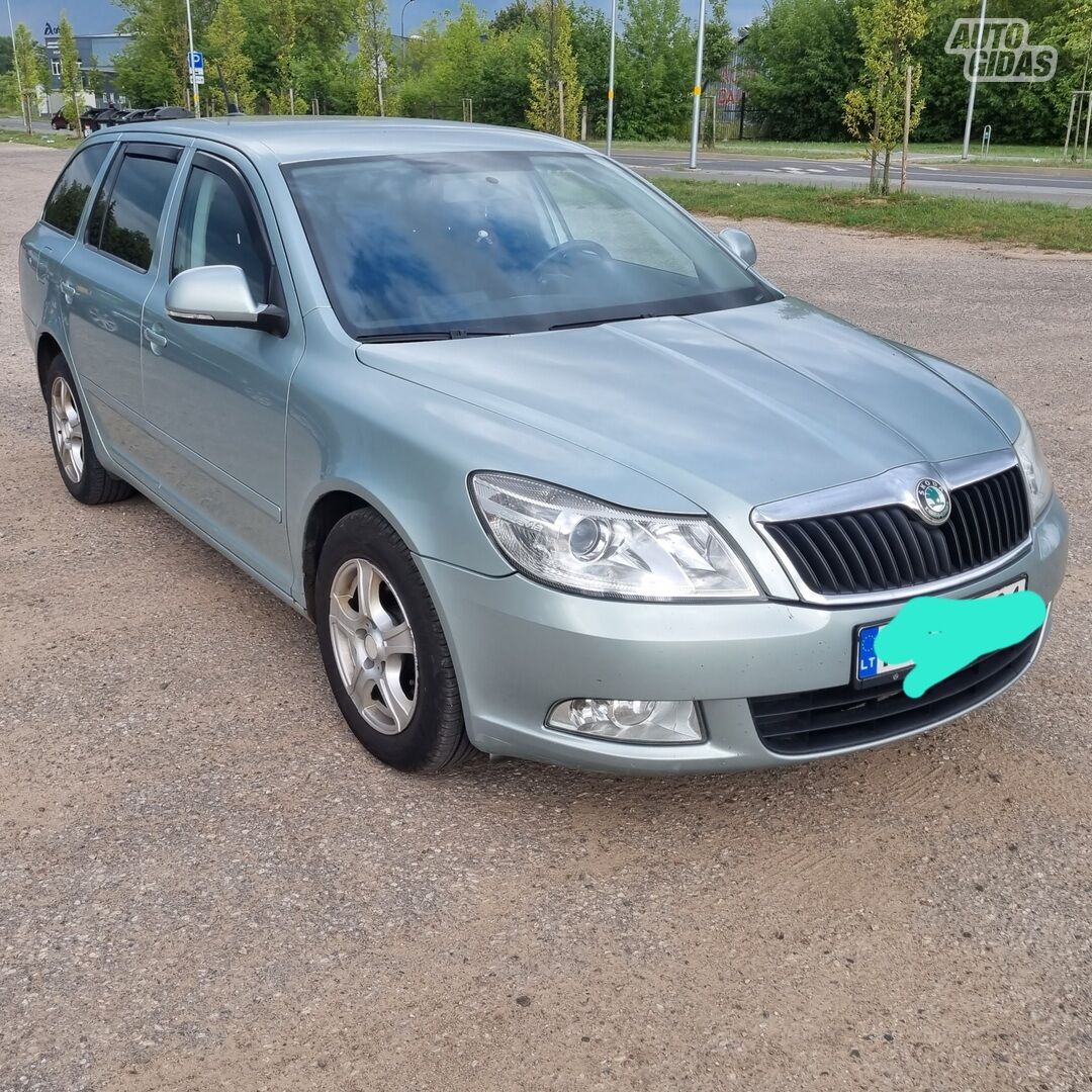 Skoda Octavia TDI Active DSG 2011 y