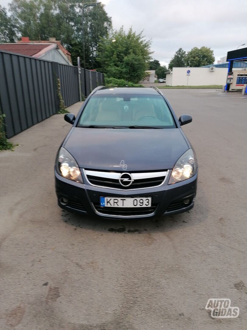 Opel Signum 2006 m Hečbekas