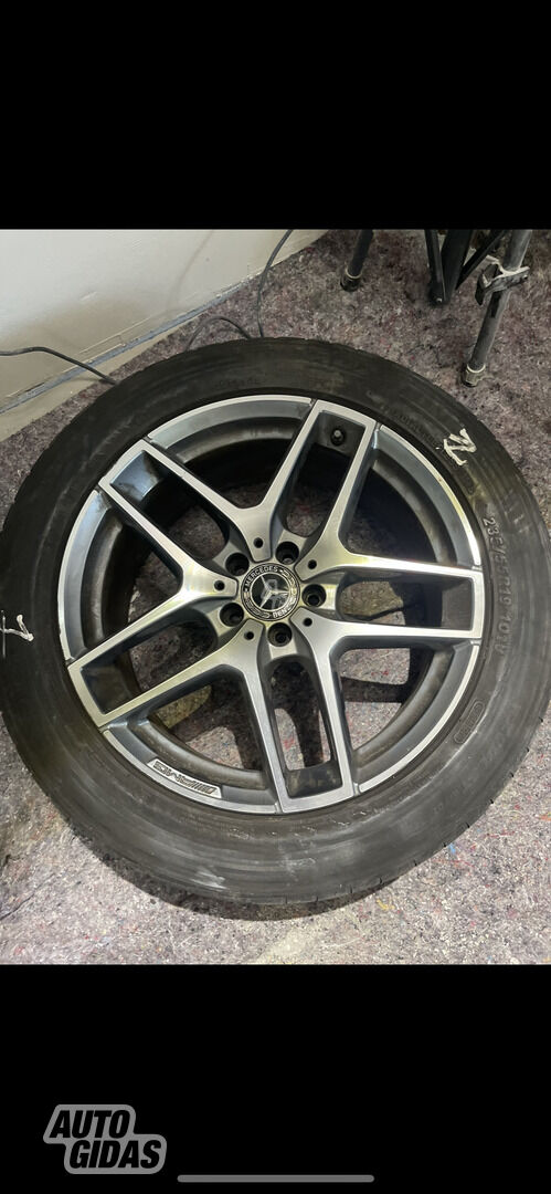 Mercedes-Benz Amg light alloy R19 rims