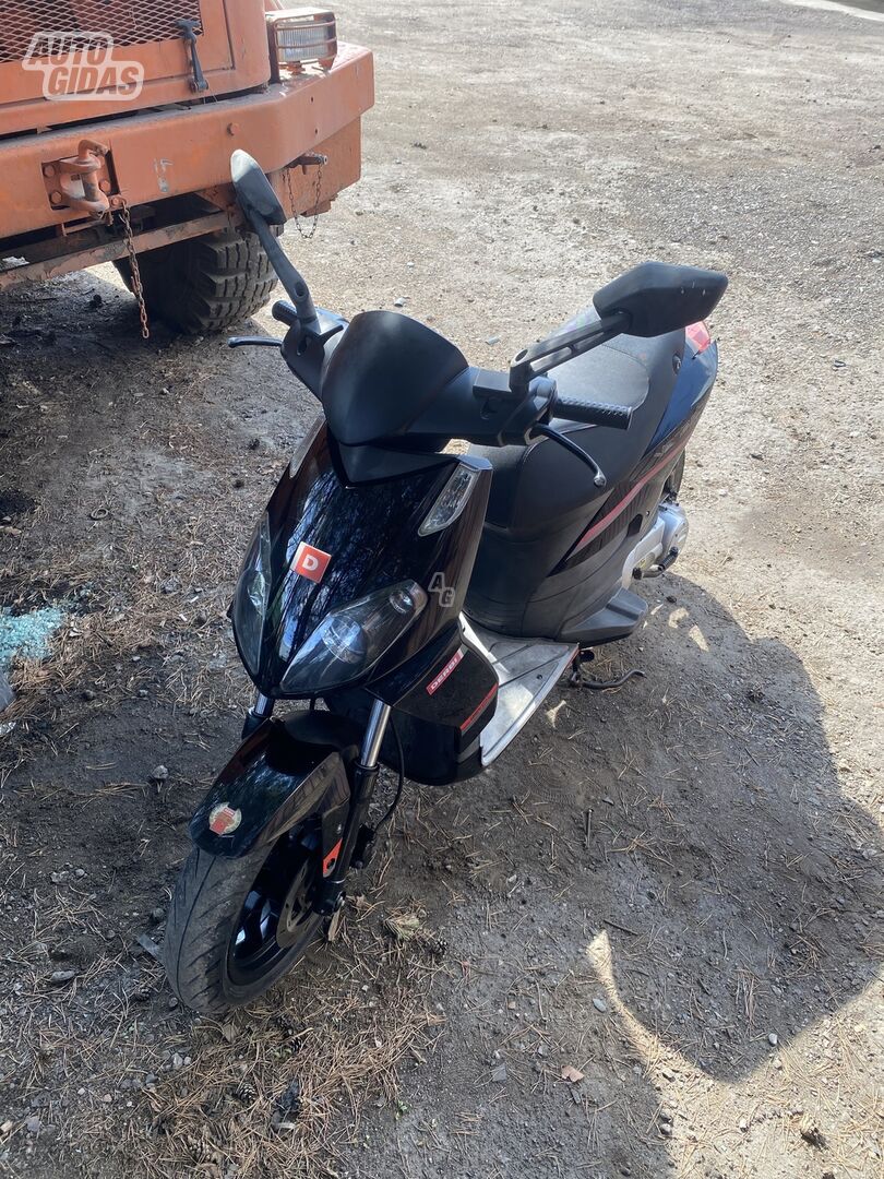 Derbi Variant 2015 y Scooter / moped