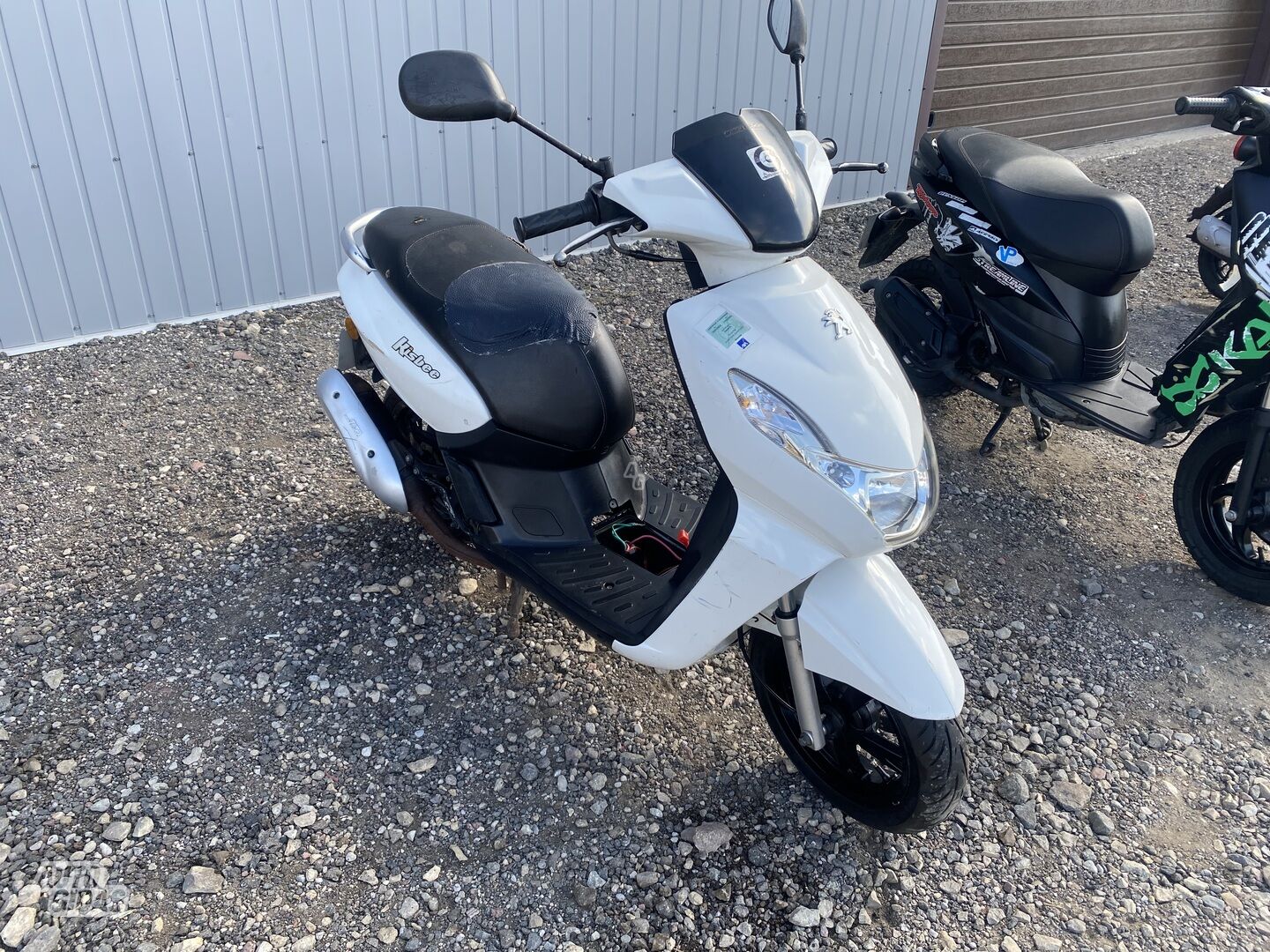 Peugeot Kisbee 2014 y Scooter / moped